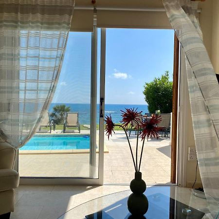 Amazing Front Line Villa In Coral Bay Peyia Ngoại thất bức ảnh