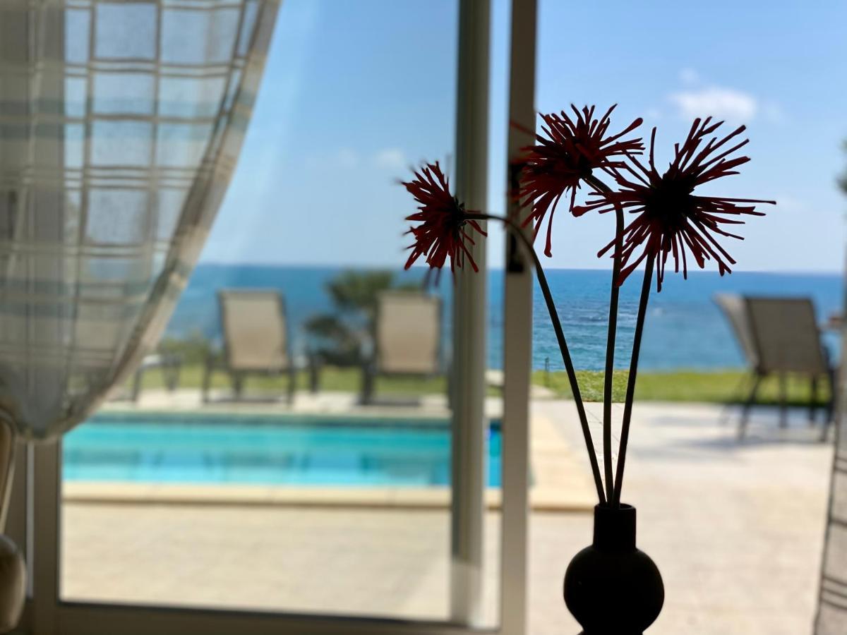 Amazing Front Line Villa In Coral Bay Peyia Ngoại thất bức ảnh