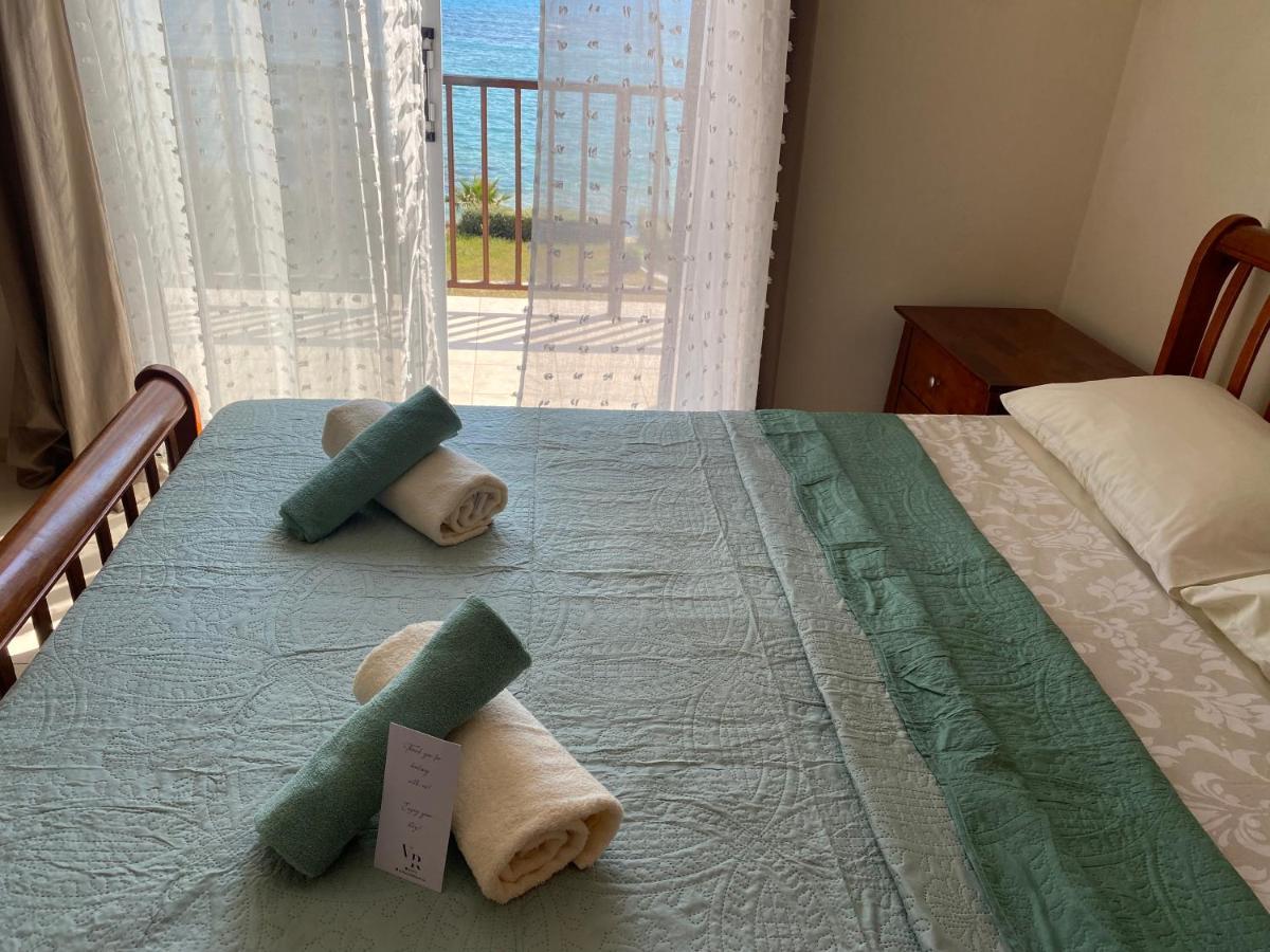 Amazing Front Line Villa In Coral Bay Peyia Ngoại thất bức ảnh